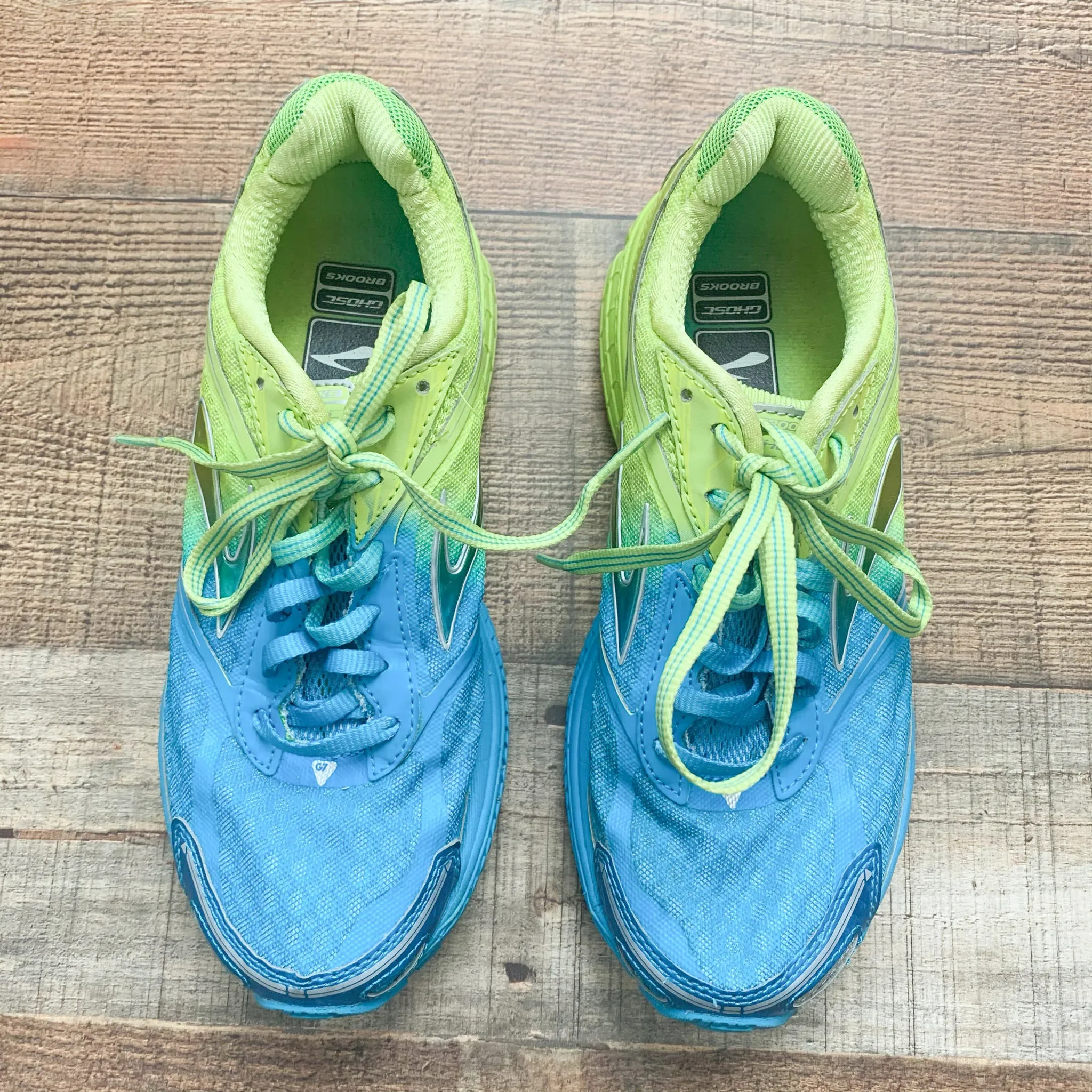 Brooks Ghost 7 Green and Blue Ombre Running Shoes- Size 7.5 (GREAT CONDITION)