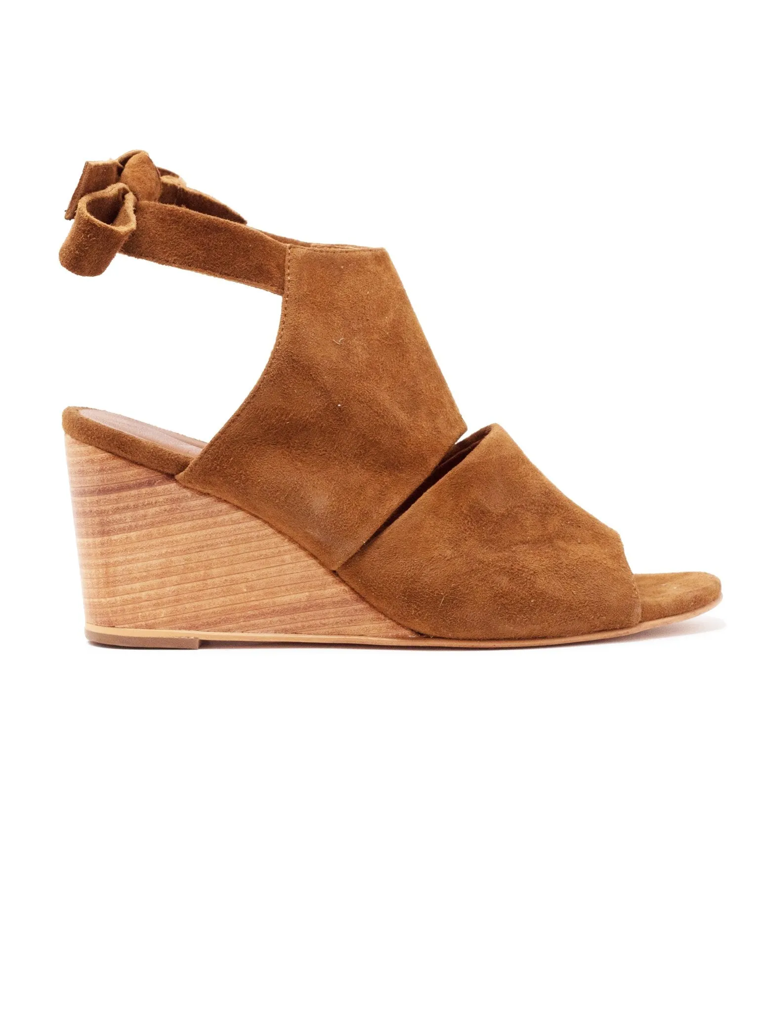 Estefani Wedge