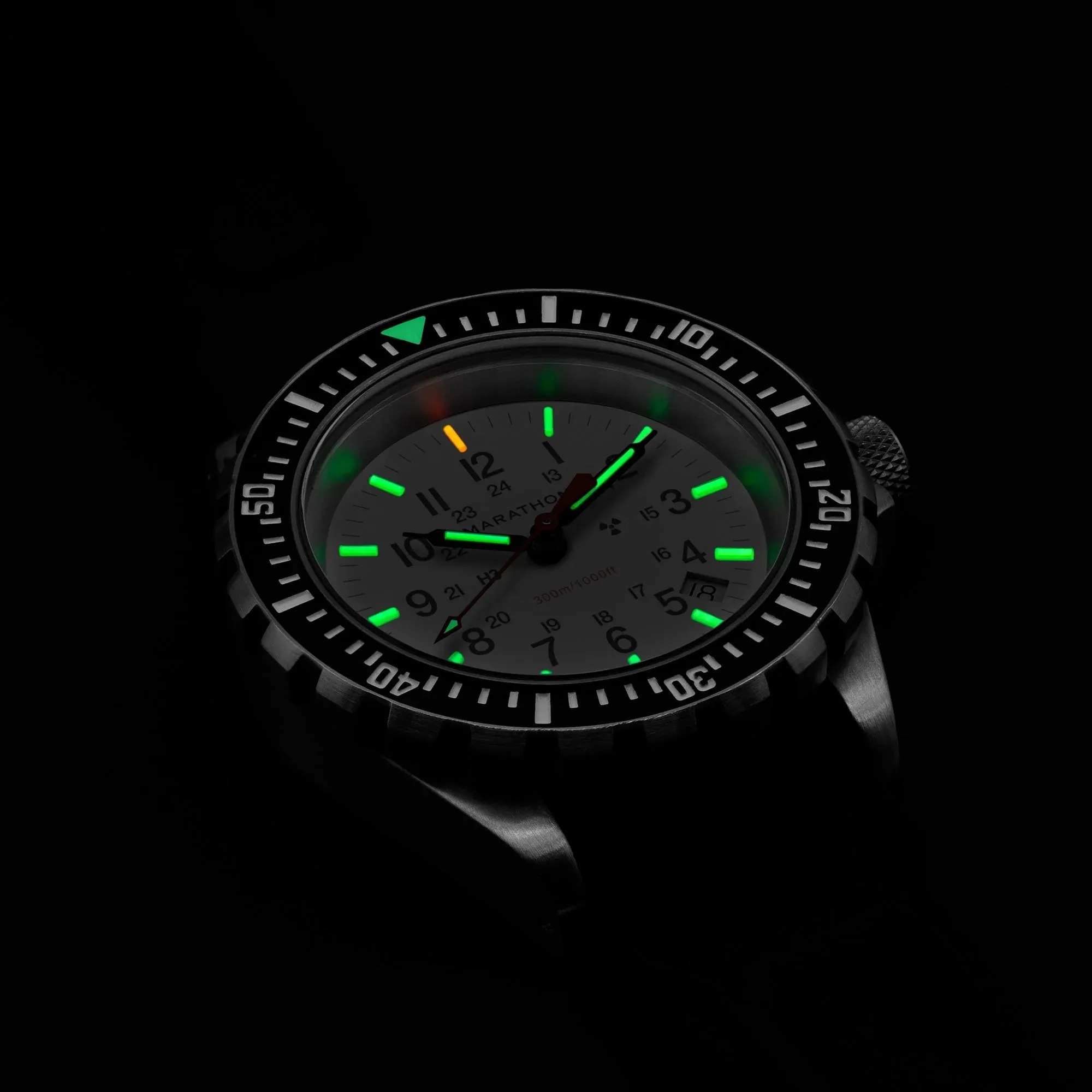 MARATHON ARCTIC EDITION QUARTZ TSAR - 41MM - NO GOVERNMENT MARK - STEEL BRACELET