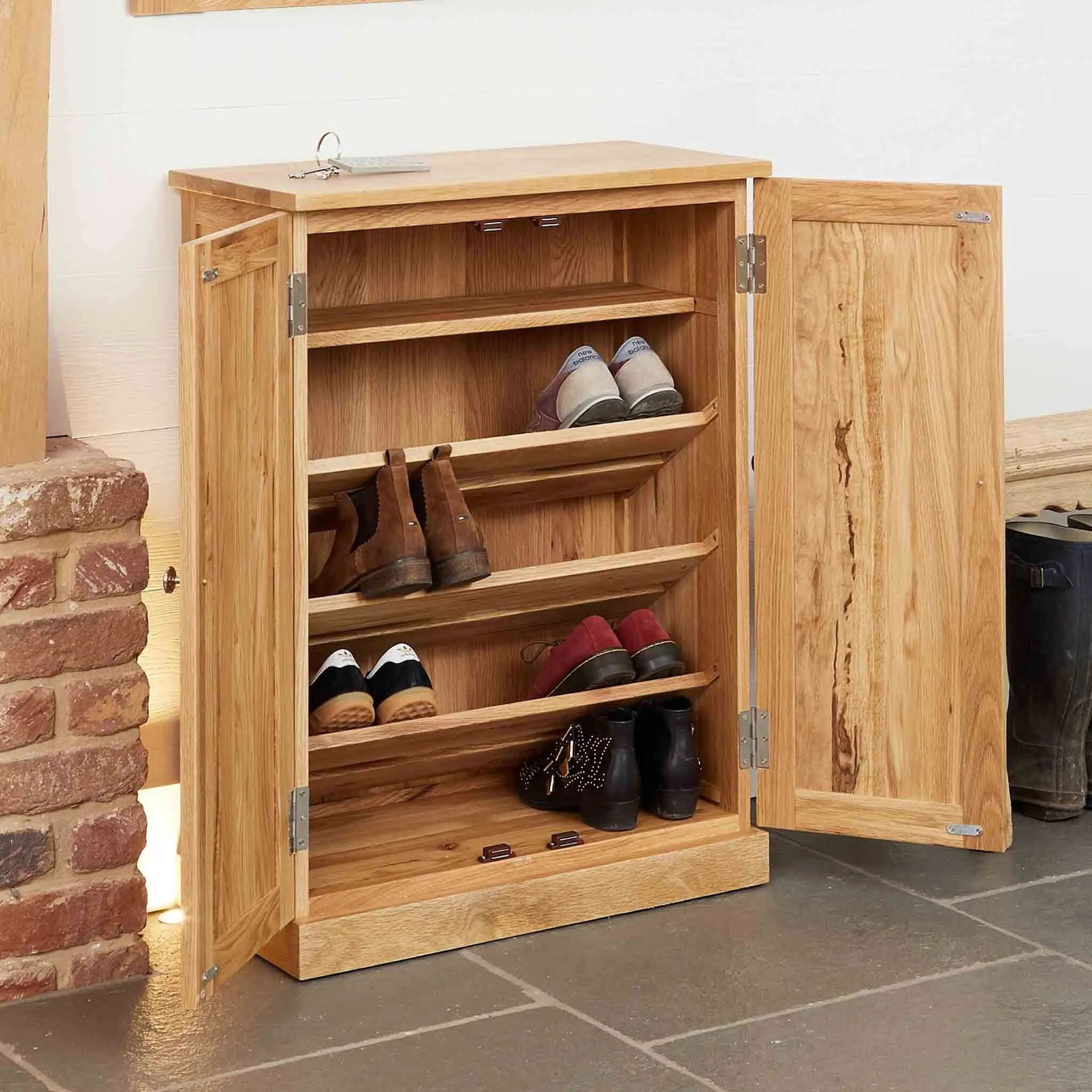 Mobel Oak Shoe Cupboard