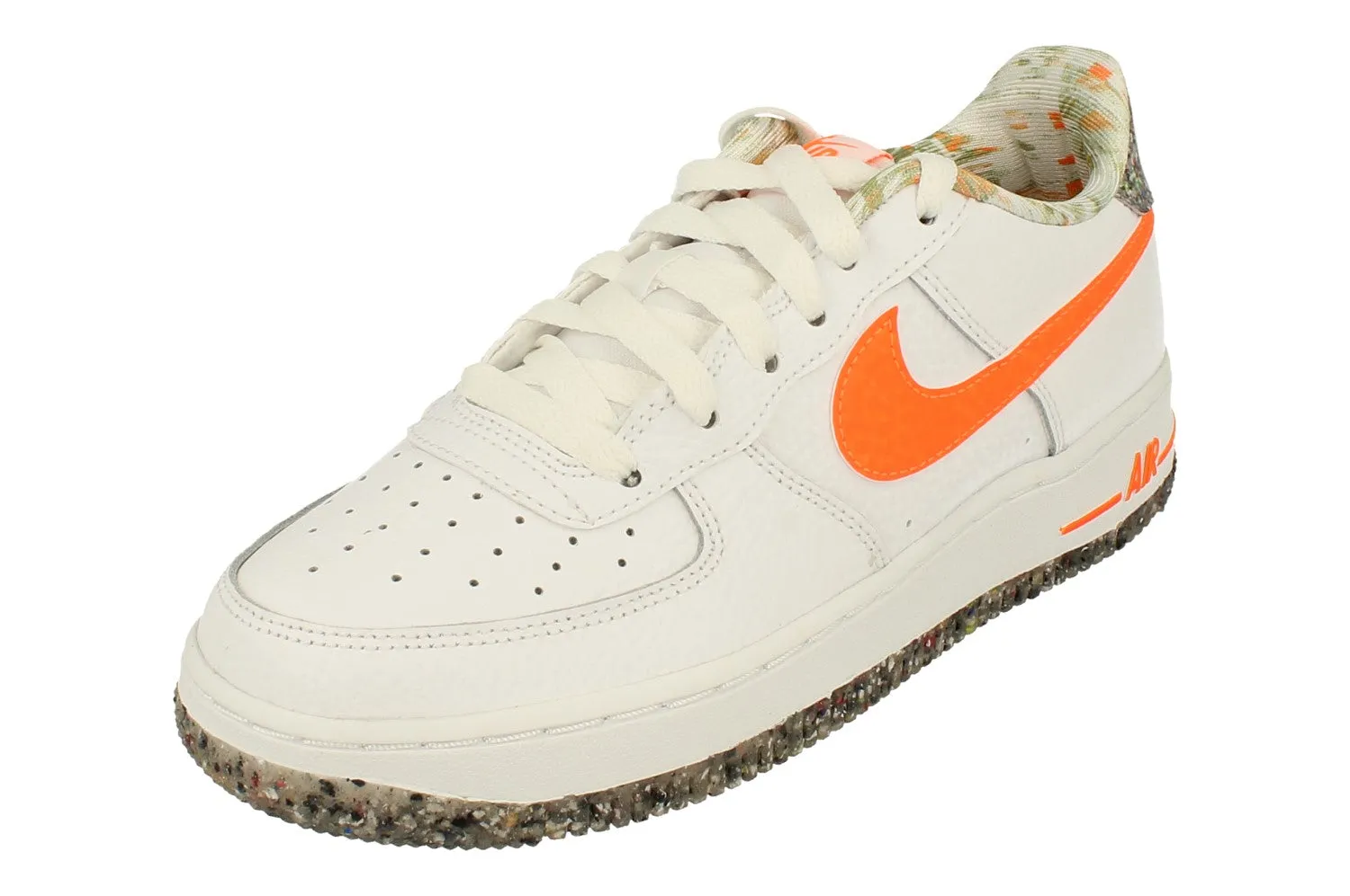 Nike Air Force 1 LV8 GS Trainers DN8016 100