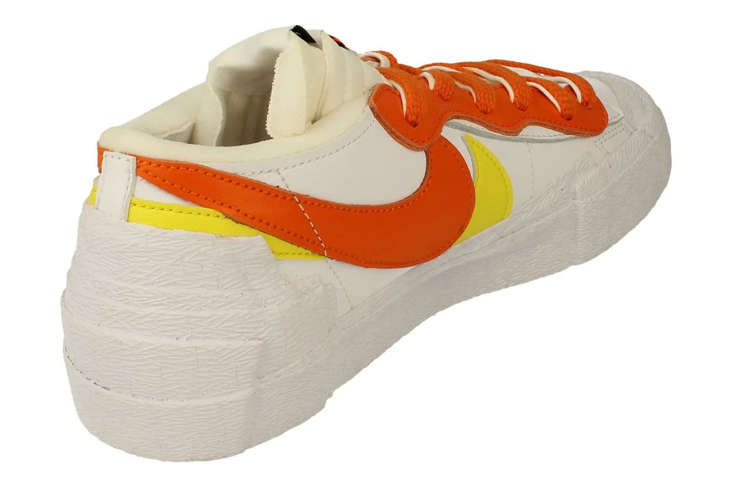 Nike Blazer Low / Sacai Mens Trainers DD1877 100