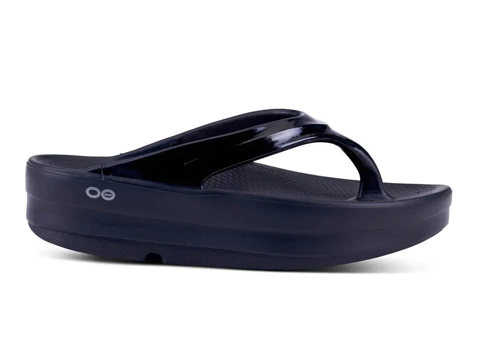 OOFOS Women's OOMEGA Sandal