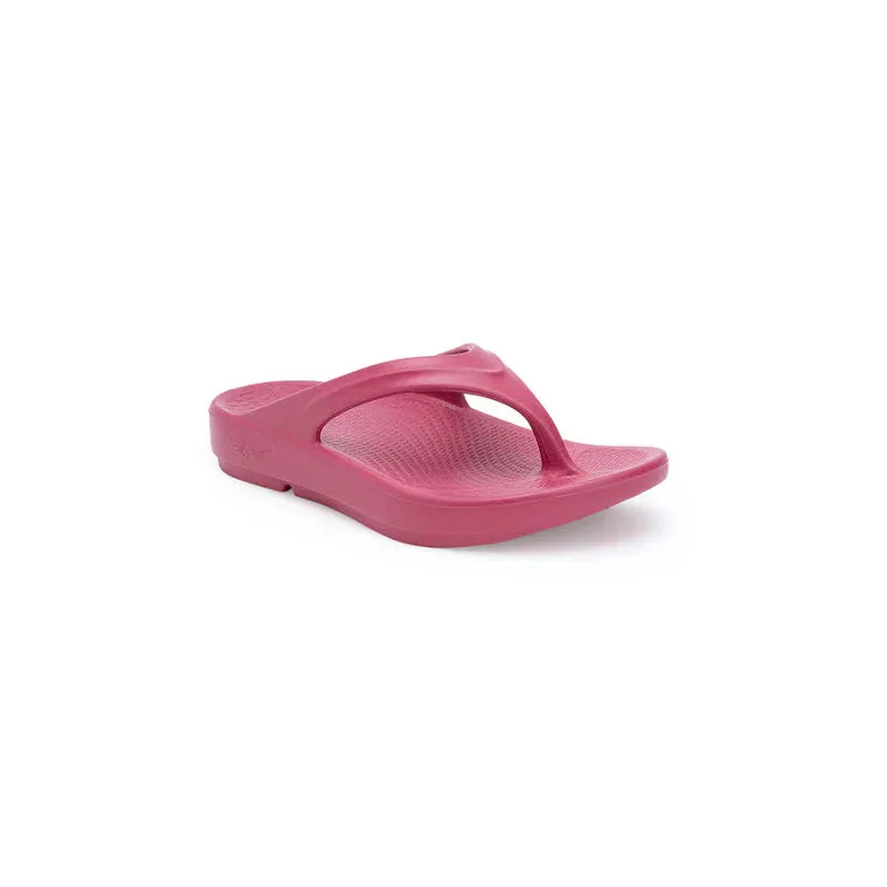 RedTape Women Magenta Sliders