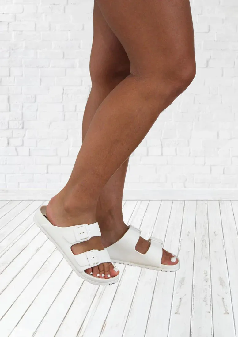 Ripe Sandal | White