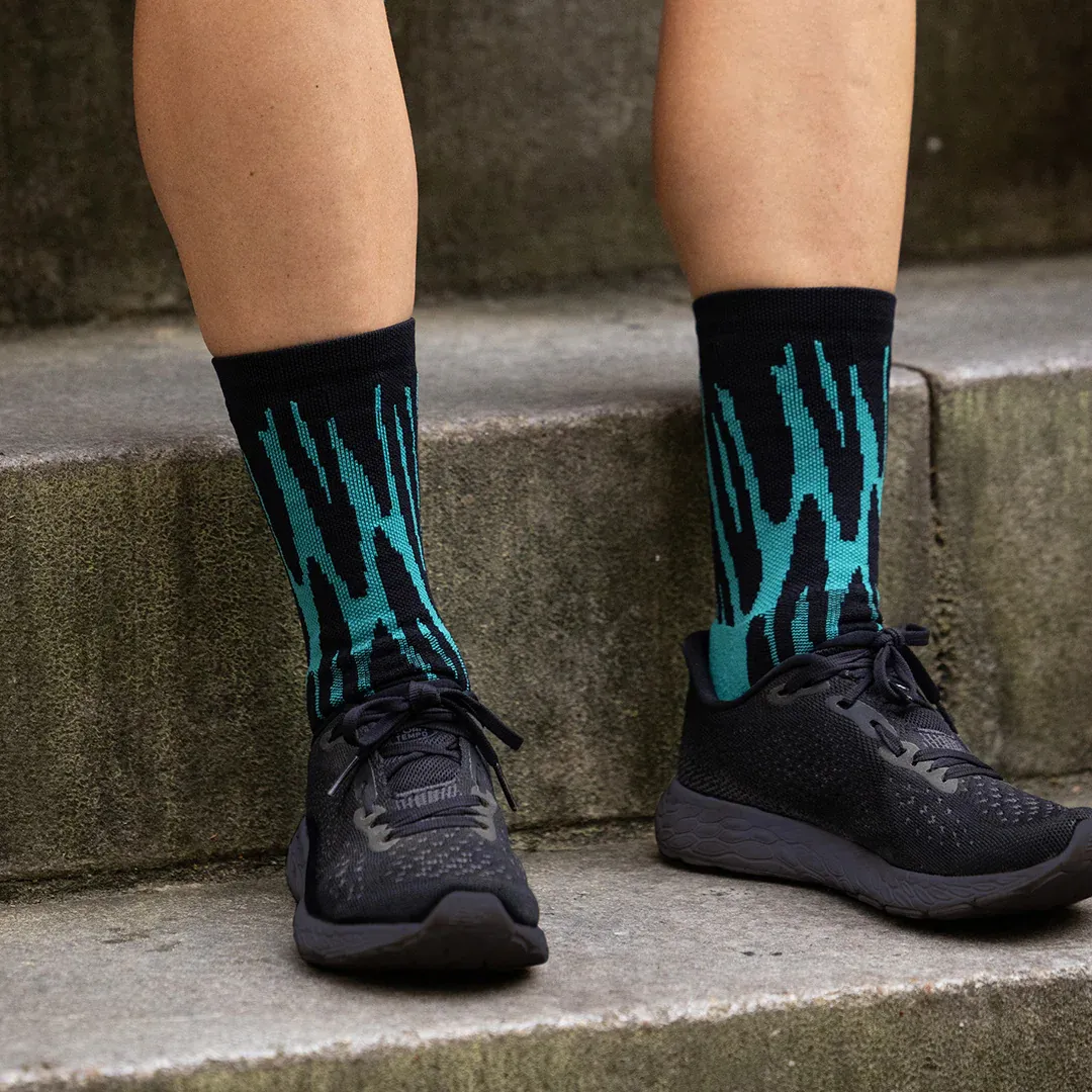 RNNR - Marathon Crew Sock - Drippy Cheetah Teal