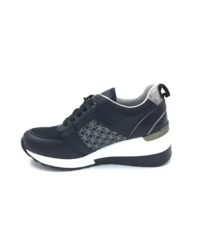 Xenia Trainer Black